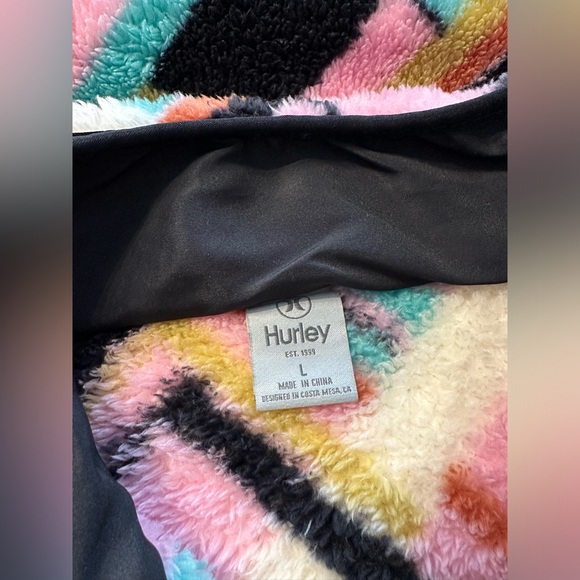 HURLEY women’s fleece pullover, snap on buttons. NWT - Picture 4 of 4